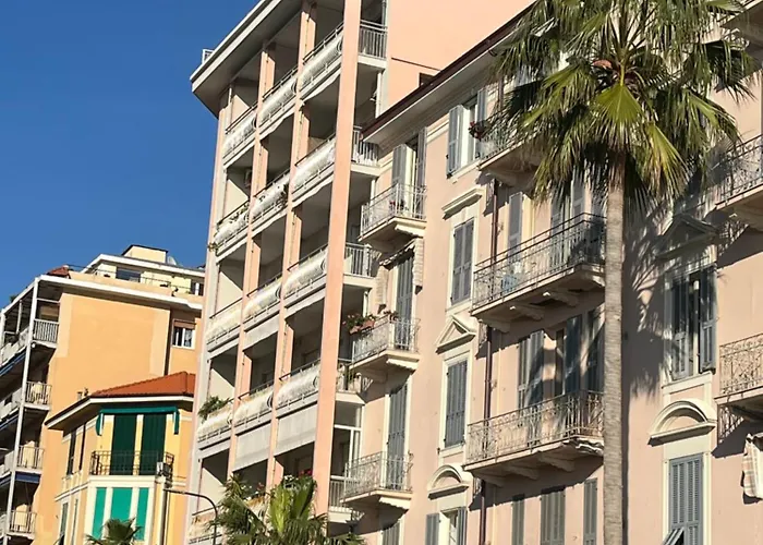 Casa Giardino Vista Mare Ventimiglia